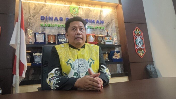 Kadisdik Barsel, Dr Manat Simanjuntak, mendorong digitalisasi pembelajaran sejak usia dini.
