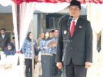 Wakil Bupati Barito Utara, Felix Sonadie Y Tingan AMd, membacakan amanat saat memimpin Apel Peringatan Hari Kesaktian Pancasila 2026, di Halaman Kantor Bupati Barito Utara, Kamis (1/10).