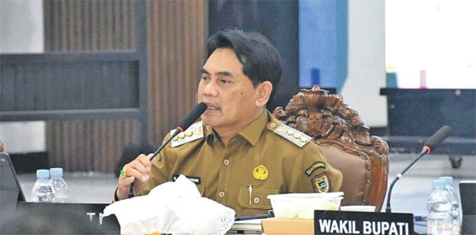 H Shalahuddin, Bupati Barito Utara