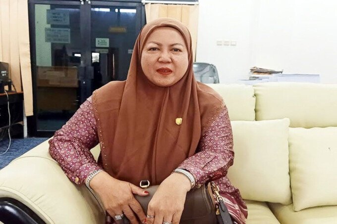 Henny Rosgiaty Rusli, Anggota DPRD Barito Utara