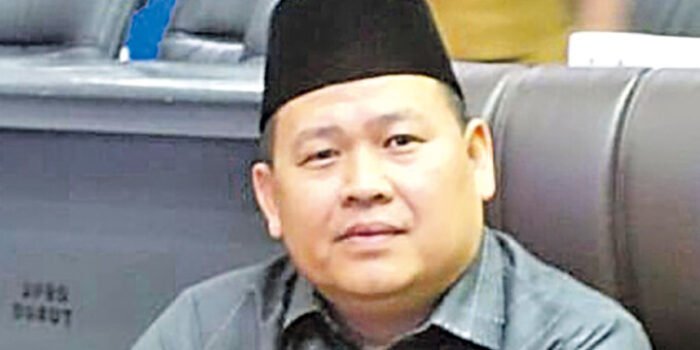 Anggota DPRD Kabupaten Barito Utara, Suhendra. Anggota DPRD Kabupaten Barito Utara, Suhendra.