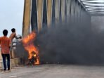 terbakar